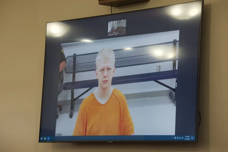 Teen sentenced to prison in St. Clairsville bomb threat case